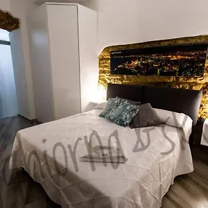  Casa vacanze Agghiorna&skura House